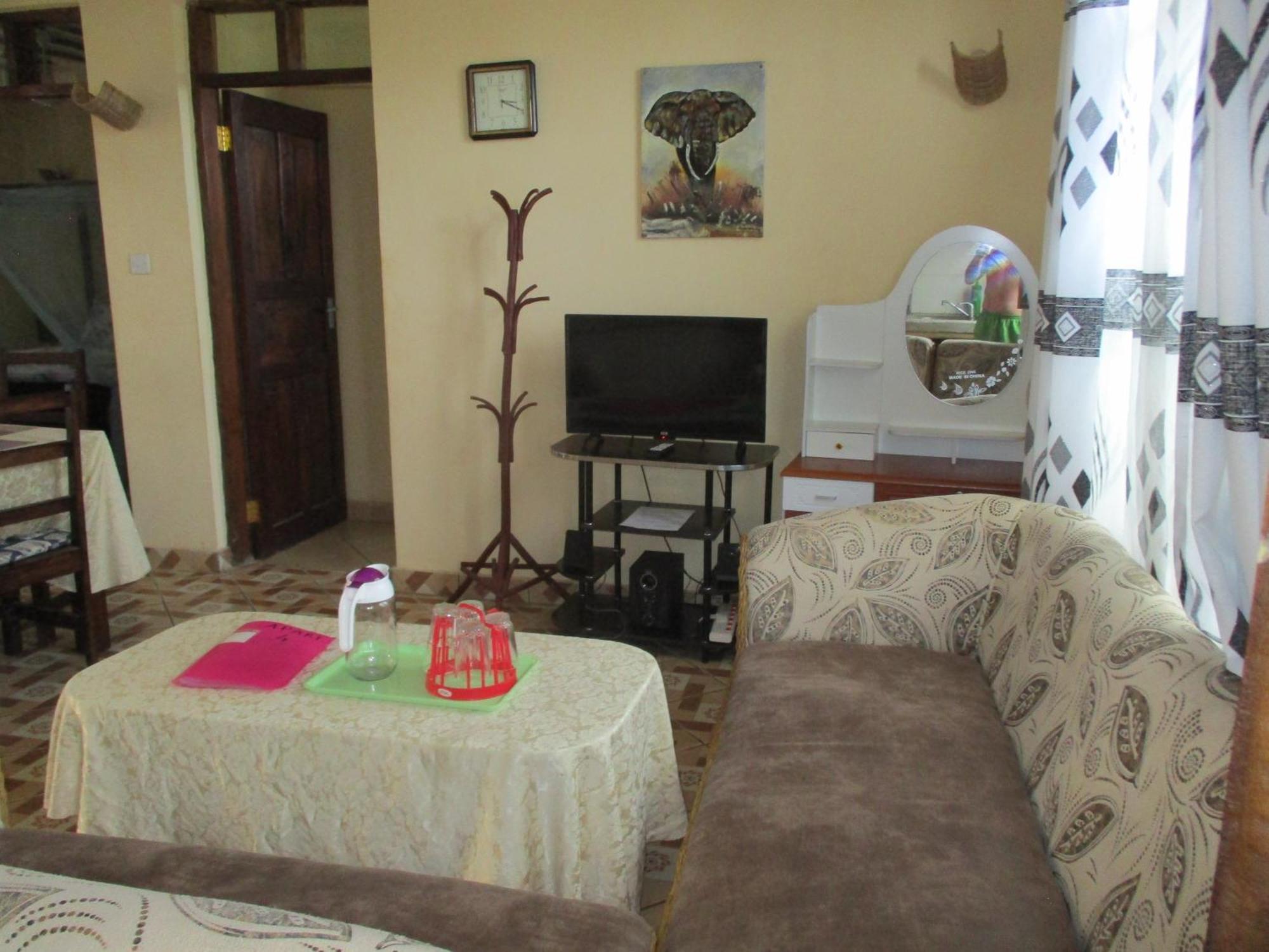 Simba Apartments Diani Beach Room photo