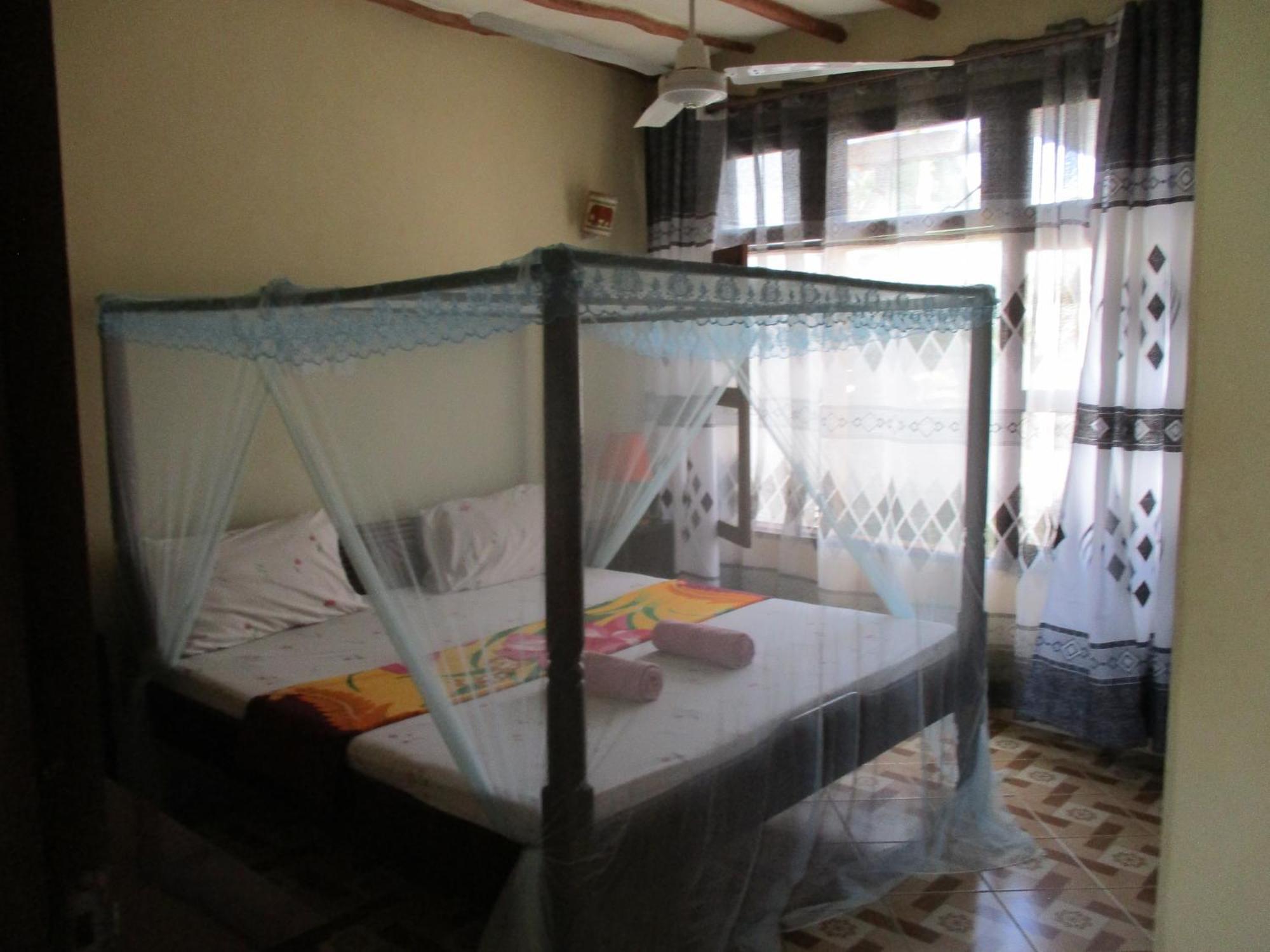 Simba Apartments Diani Beach Room photo